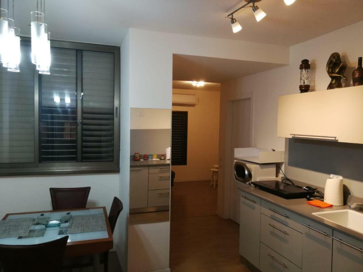 Michael'S Boutique Apartment نتانيا المظهر الخارجي الصورة